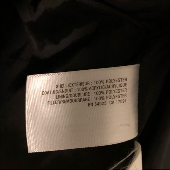 Old Navy Plaid Puffer Vest Jacket - Picture 6 of 7